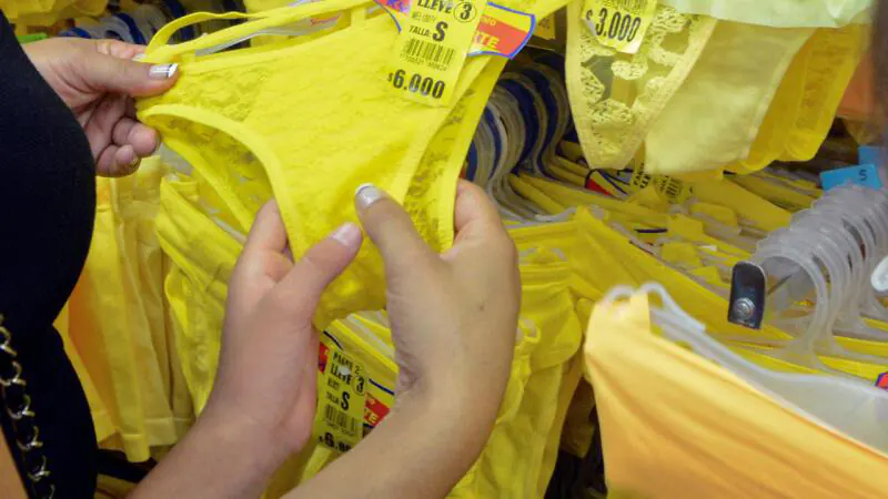 Ropa Interior Amarilla Para el 31 de Diciembre: De Donde Viene La Tradicion? 1 ropa interior amarilla