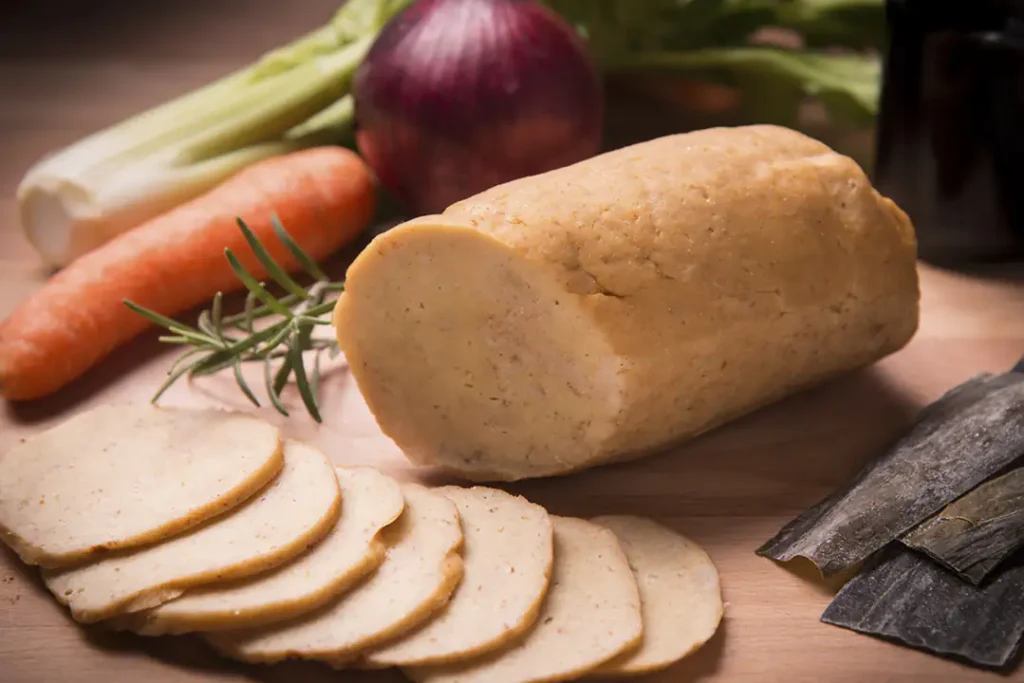 Los 5 Alimentos Más Ricos en Proteína por Cada 100 Gramos 3 Seitán: El Rey Vegetal (75 g)